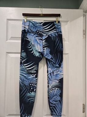 Old Navy Active Navy Leggings with Blue Tropical Leaf Print